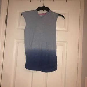 Old navy ombré hooded cover up. Size medium 8.